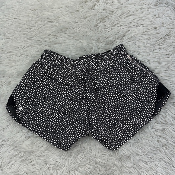 Lululemon Hotty Hot Short (Reflective) Frozen Fizz Reflective Silver - Picture 6 of 6